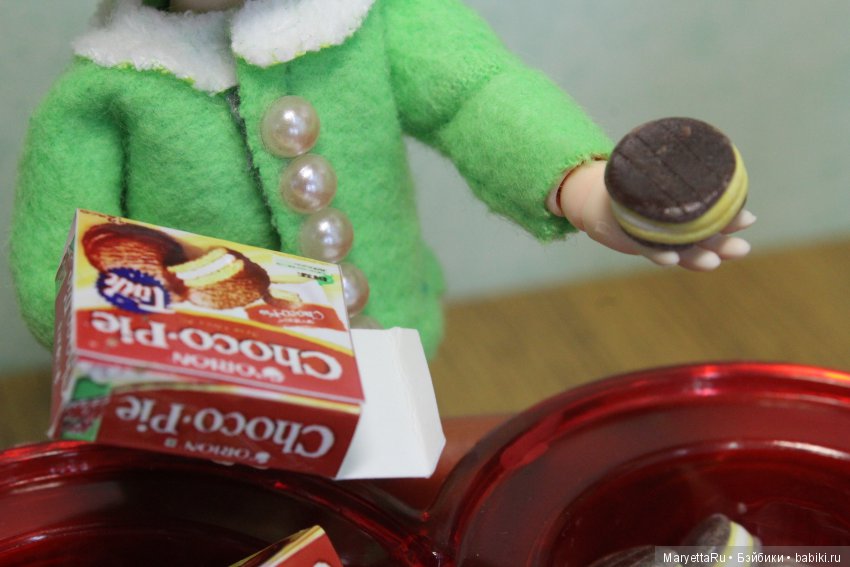 Дед Мороз и эльфы. Упаковочный цех