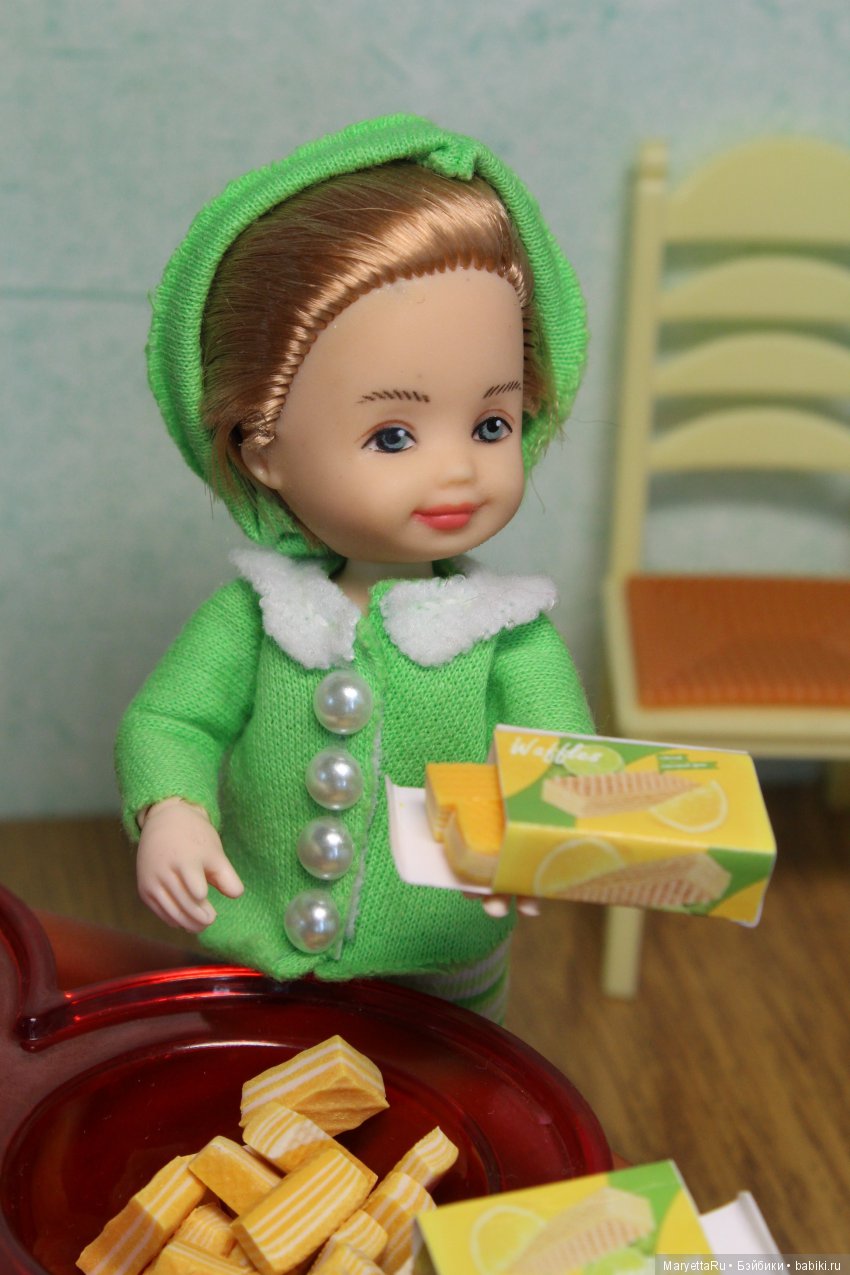 Дед Мороз и эльфы. Упаковочный цех