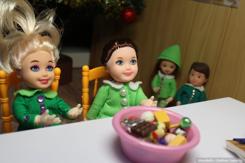 Дед Мороз и "Э.Л.Ь.Ф.ы". Кондитерский цех в мечтах от него