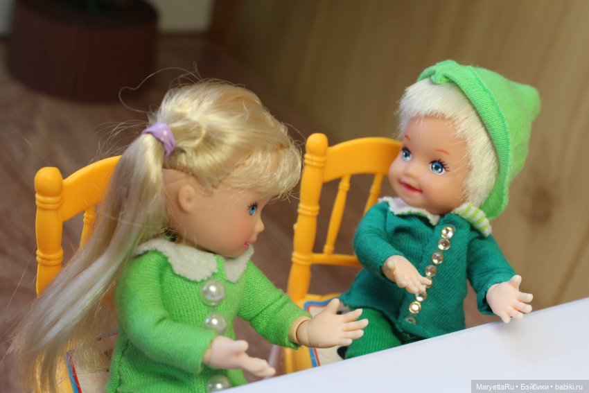 Дед Мороз и "Э.Л.Ь.Ф.ы". Книжная мастерская в восторге от него