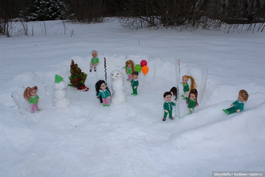 Дед Мороз и "Э.Л.Ь.Ф.ы". Он пришёл