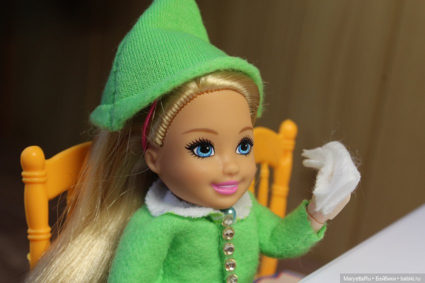 Дед Мороз и "Э.Л.Ь.Ф.ы". Швейный цех удивляет его (фото 5)