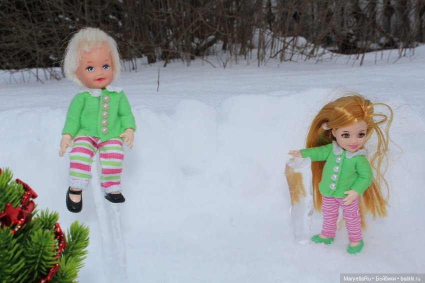 Дед Мороз и "Э.Л.Ь.Ф.ы". Он пришёл