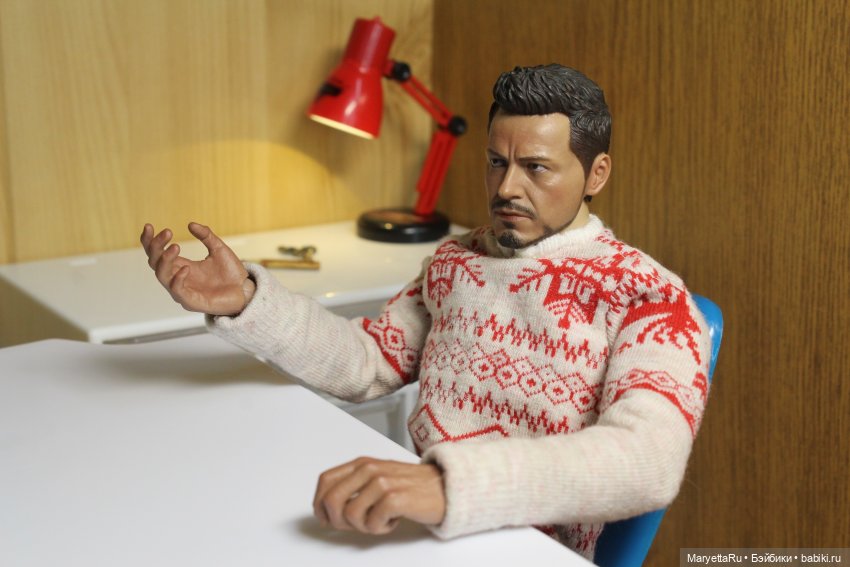 Дед Мороз и "Э.Л.Ь.Ф.ы". Сейчас он разберётся во всём