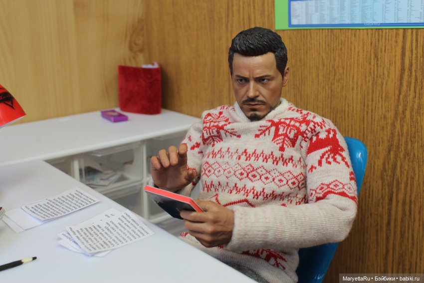 Дед Мороз и "Э.Л.Ь.Ф.ы". Книжная мастерская в восторге от него