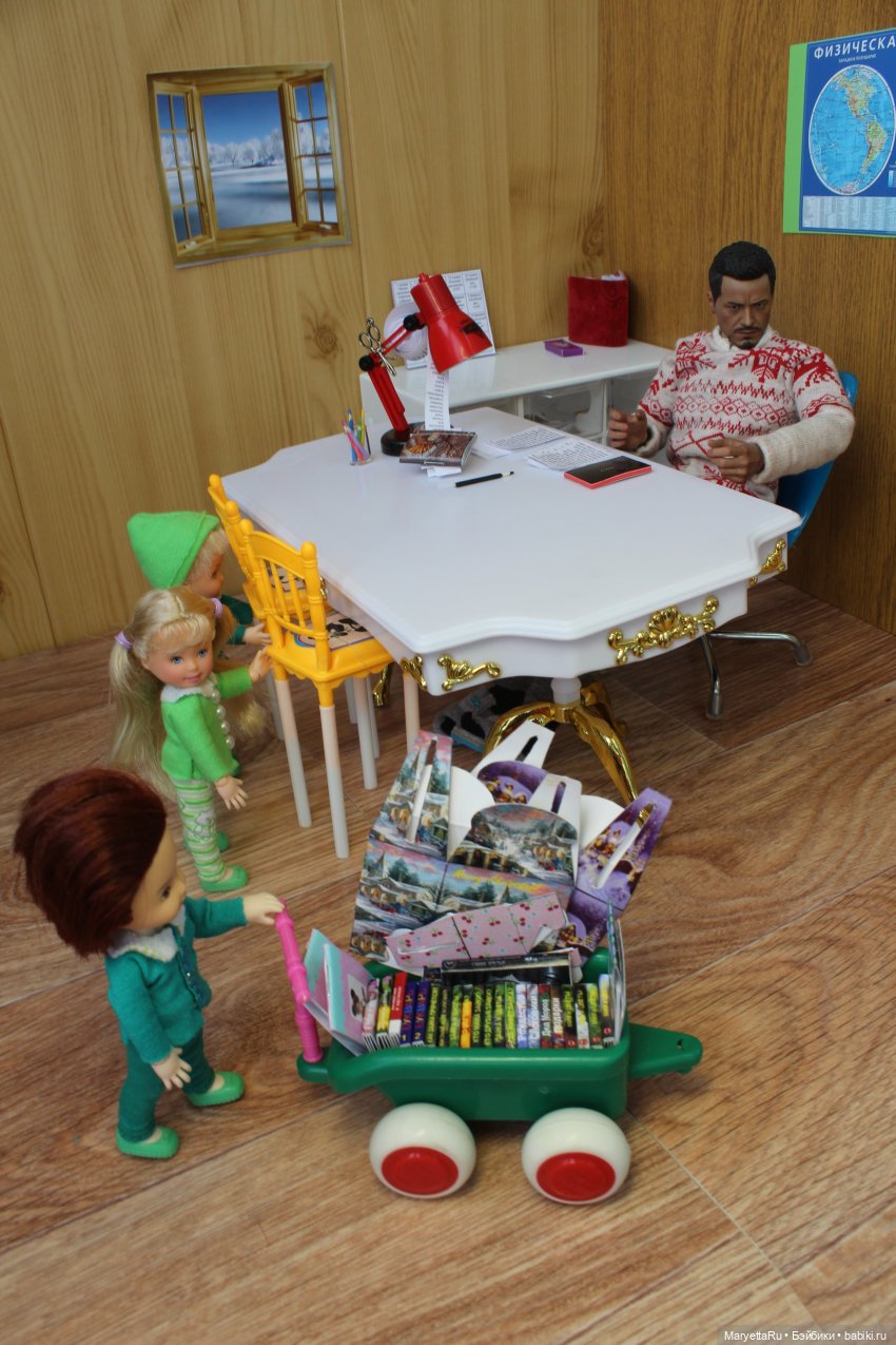 Дед Мороз и "Э.Л.Ь.Ф.ы". Книжная мастерская в восторге от него (фото 6)