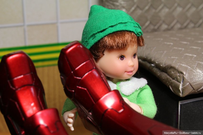 Дед Мороз и "Э.Л.Ь.Ф.ы". Он знает, кто вы