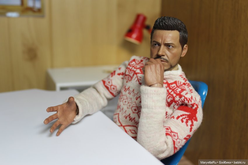 Дед Мороз и "Э.Л.Ь.Ф.ы". Сейчас он разберётся во всём