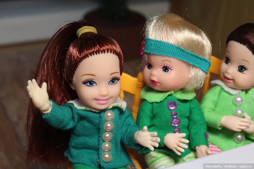 Дед Мороз и "Э.Л.Ь.Ф.ы". Швейный цех удивляет его