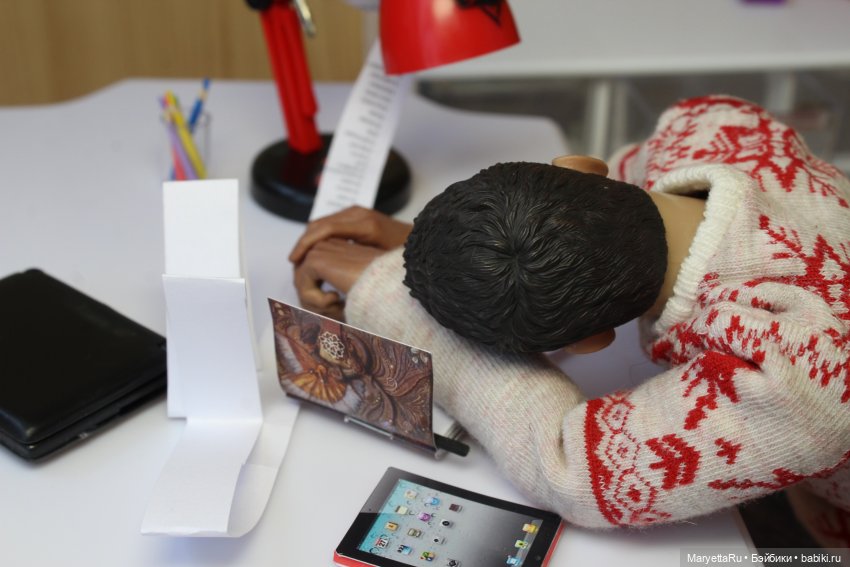 Дед Мороз и "Э.Л.Ь.Ф.ы". Чуланчик идей в слезах от него