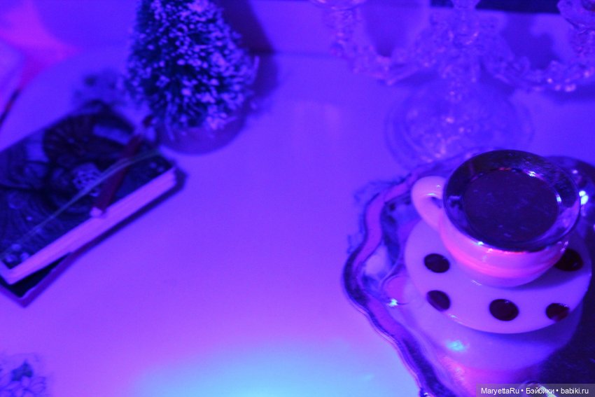 Дед Мороз и "Э.Л.Ь.Ф.ы". Конструкторный цех работает на него