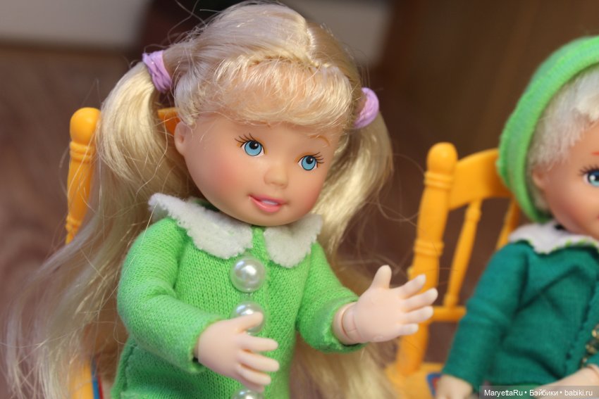 Дед Мороз и "Э.Л.Ь.Ф.ы". Книжная мастерская в восторге от него