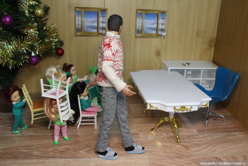 Дед Мороз и "Э.Л.Ь.Ф.ы". Сейчас он разберётся во всём