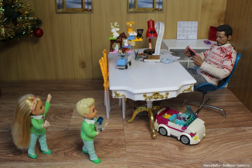 Дед Мороз и "Э.Л.Ь.Ф.ы". Конструкторный цех работает на него