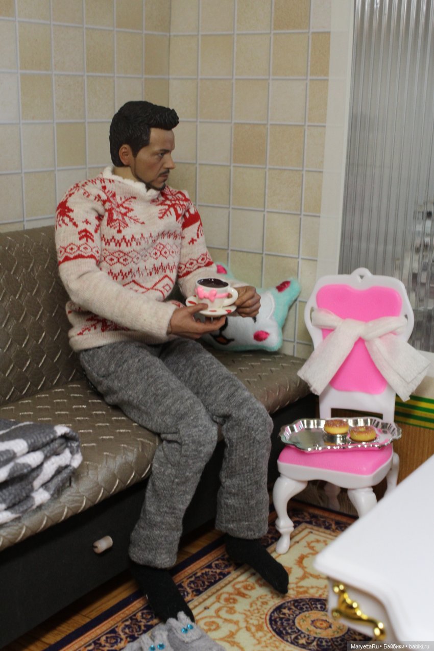 Дед Мороз и "Э.Л.Ь.Ф.ы". Он знает, что ему надо