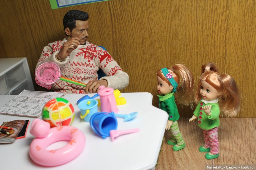 Дед Мороз и "Э.Л.Ь.Ф.ы". Летний цех улетает от него