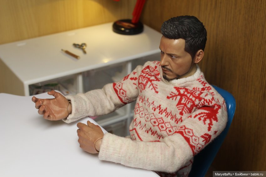 Дед Мороз и "Э.Л.Ь.Ф.ы". Сейчас он разберётся во всём (фото 6)