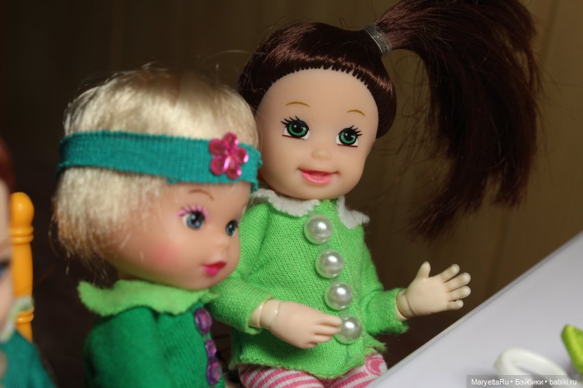 Дед Мороз и "Э.Л.Ь.Ф.ы". Швейный цех удивляет его