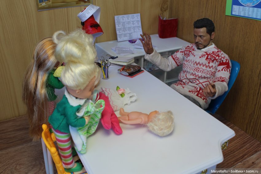 Дед Мороз и "Э.Л.Ь.Ф.ы". Кукольный цех выбешивает его (фото 5)