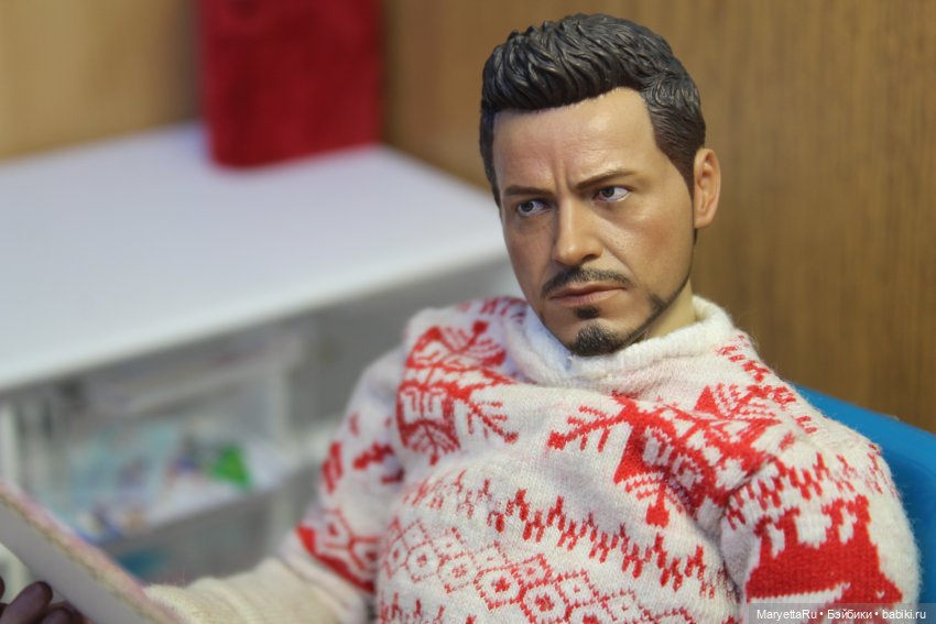 Дед Мороз и "Э.Л.Ь.Ф.ы". Кукольный цех выбешивает его (фото 2)