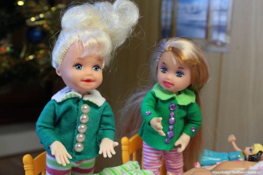 Дед Мороз и "Э.Л.Ь.Ф.ы". Кукольный цех выбешивает его