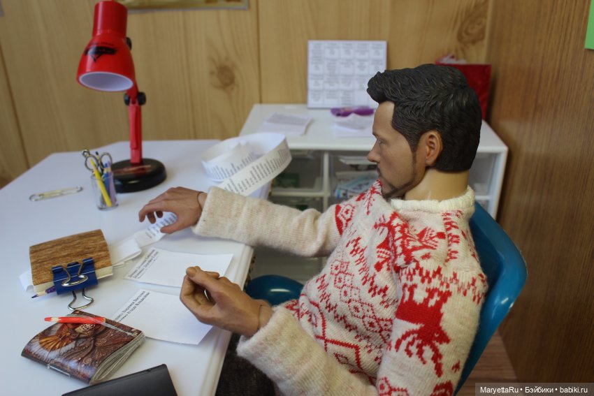 Дед Мороз и "Э.Л.Ь.Ф.ы". Упаковочный цех шокирует его (фото 6)