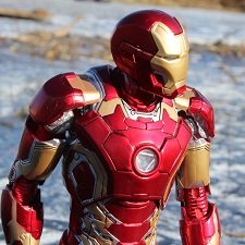 Дед Мороз и "Э.Л.Ь.Ф.ы". Он уже уходит