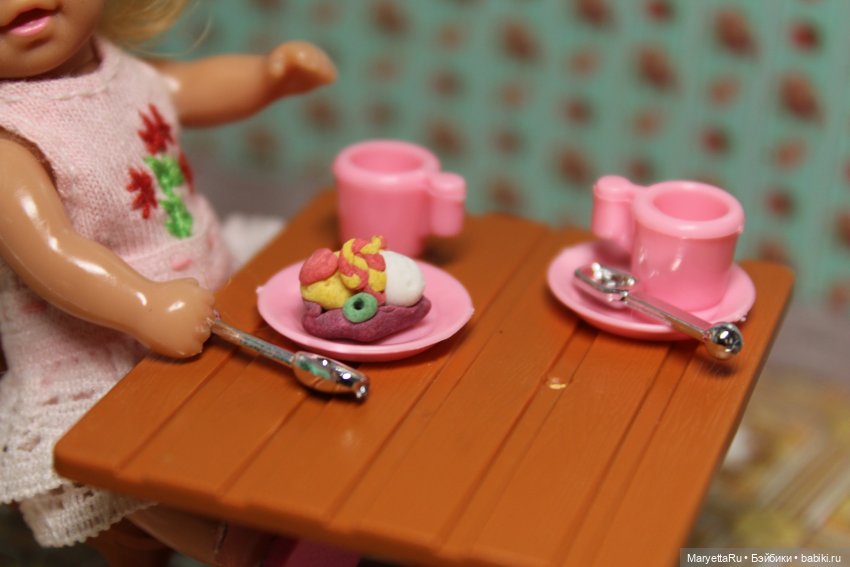 Знакомство с няней — Кукольные фотоистории и сериалы: комиксы