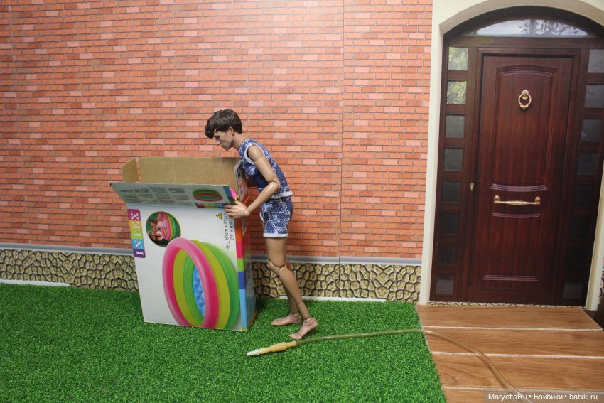 Готовим плавсредства к лету. Прямо на столе