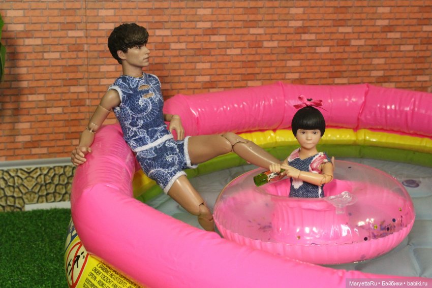 Готовим плавсредства к лету. Прямо на столе