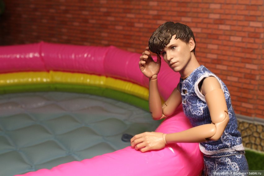 Готовим плавсредства к лету. Прямо на столе