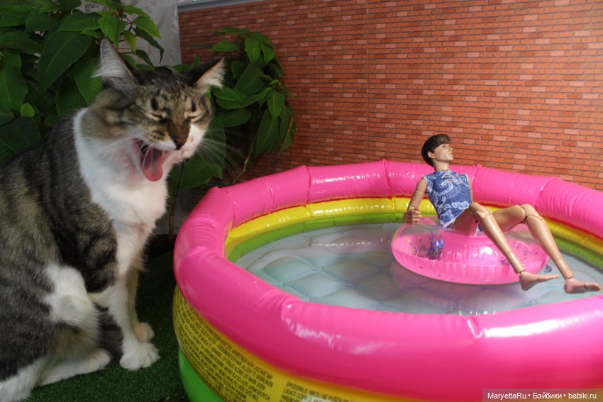 Готовим плавсредства к лету. Прямо на столе