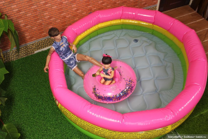 Готовим плавсредства к лету. Прямо на столе