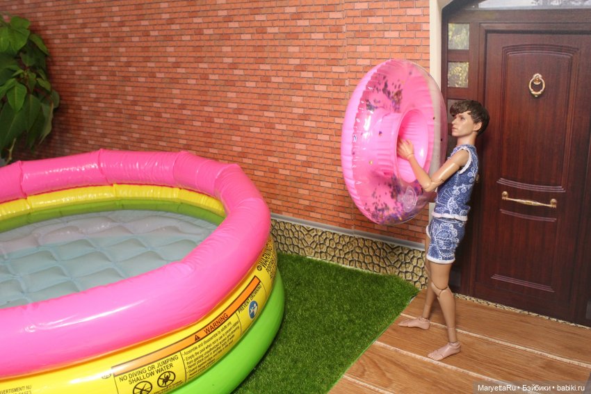 Готовим плавсредства к лету. Прямо на столе