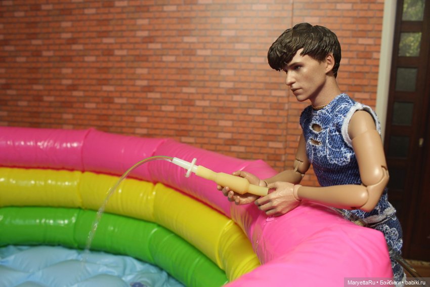 Готовим плавсредства к лету. Прямо на столе (фото 9)