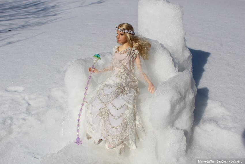 Богиня и снежный трон — Кукольные фотоистории и сериалы: комиксы