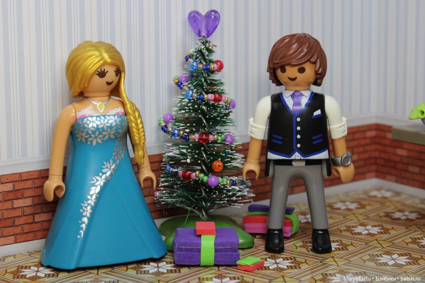 Три новогодние ёлки Мелоди