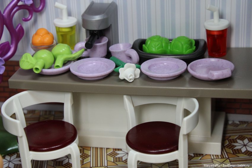 Три новогодние ёлки Мелоди