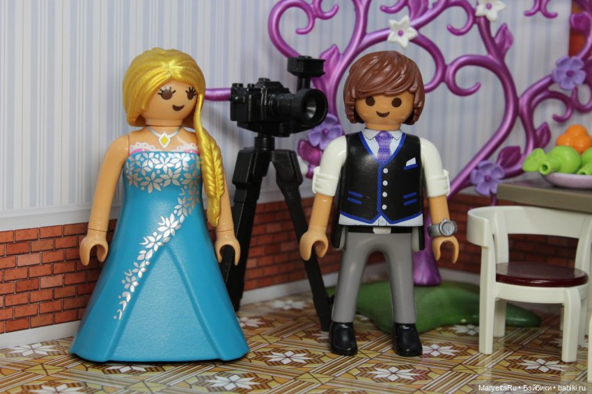 Три новогодние ёлки Мелоди