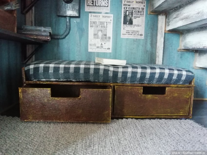 Сдается чулан под лестницей