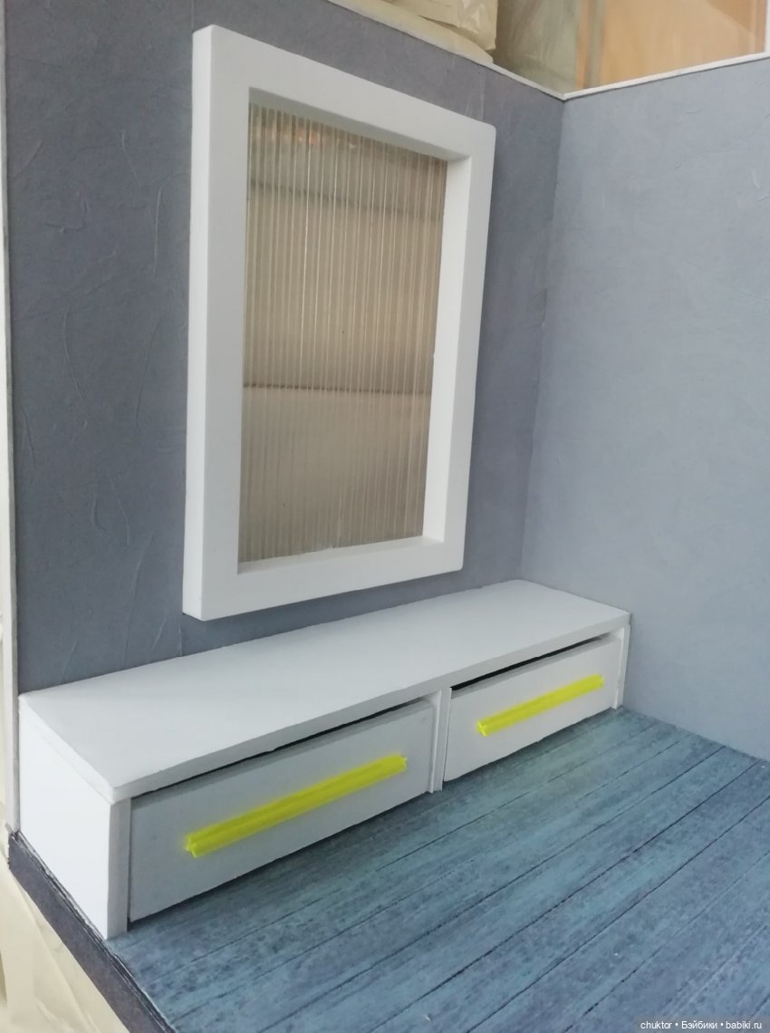 Клей, картон и рок-н-ролл