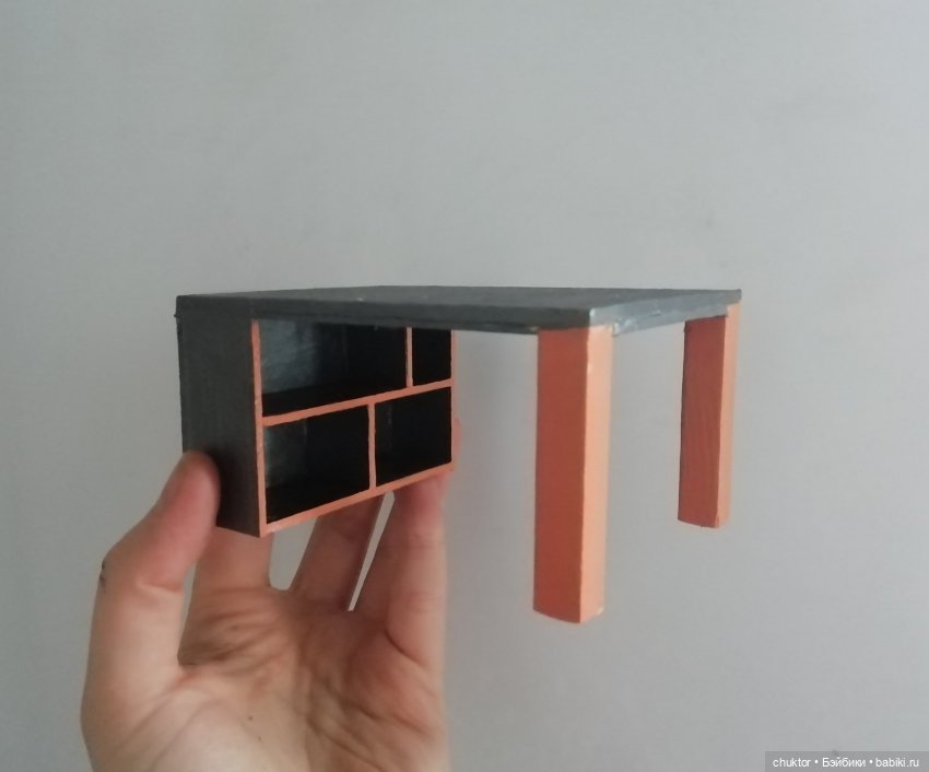 Клей, картон и рок-н-ролл