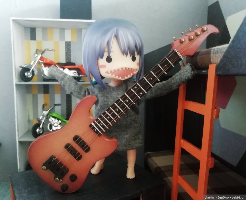 Клей, картон и рок-н-ролл