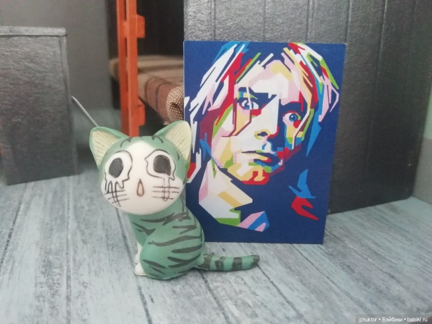 Клей, картон и рок-н-ролл