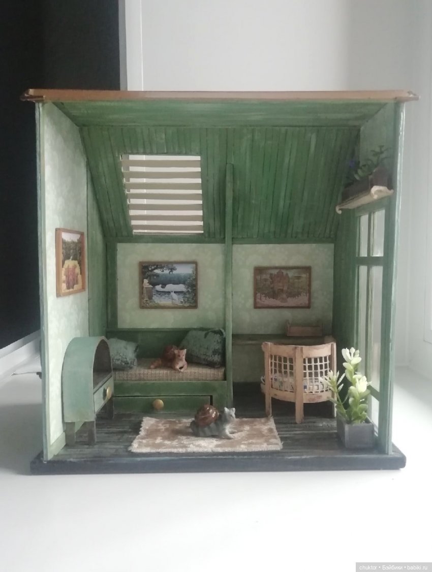 Сюрреализм, листья и улитки