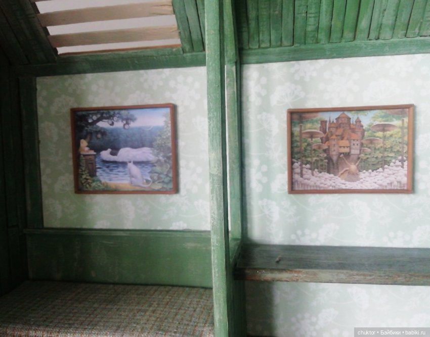 Сюрреализм, листья и улитки