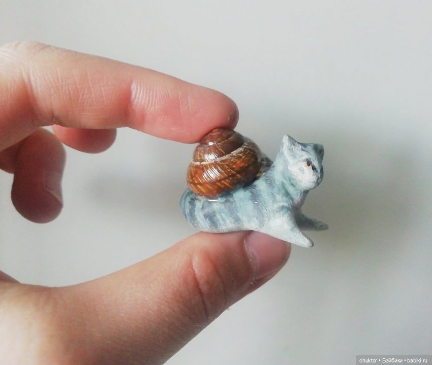 Сюрреализм, листья и улитки