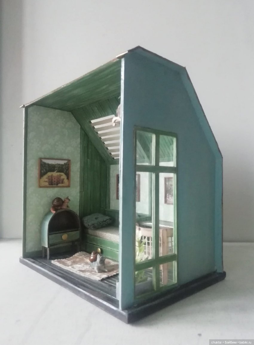 Сюрреализм, листья и улитки