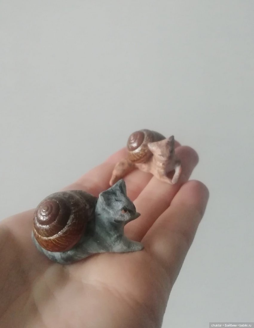 Сюрреализм, листья и улитки