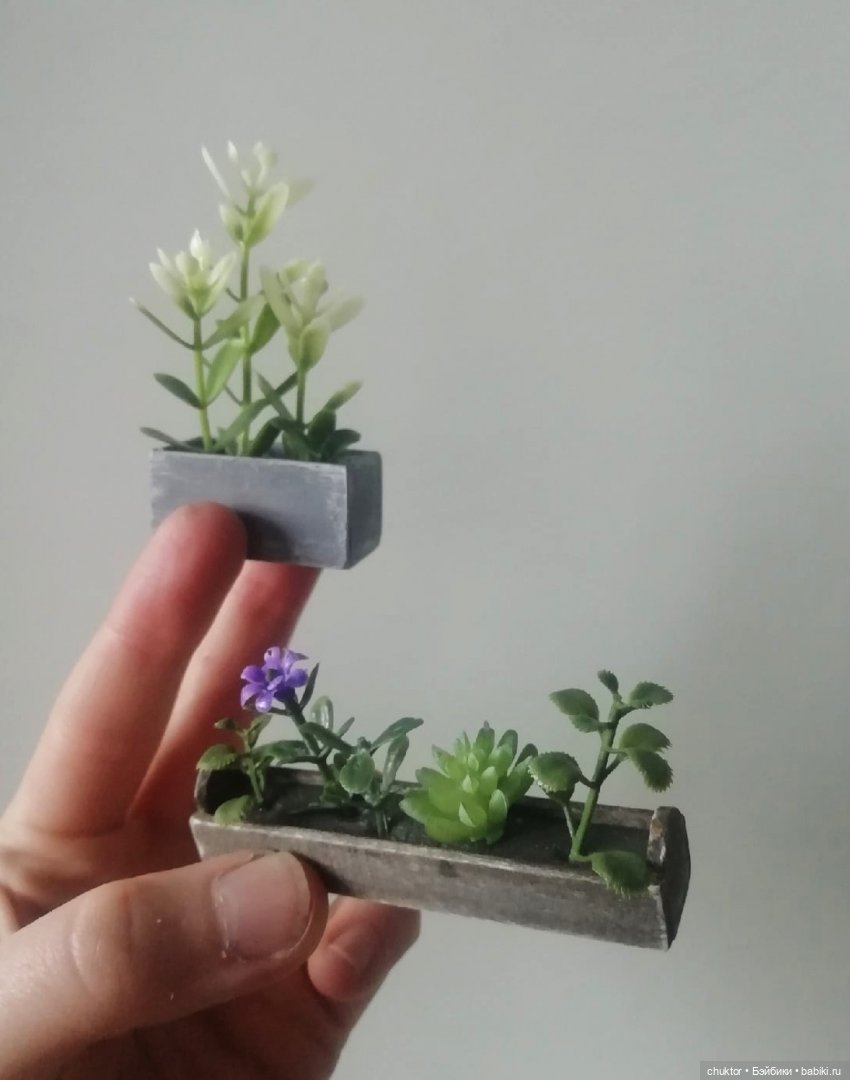 Сюрреализм, листья и улитки